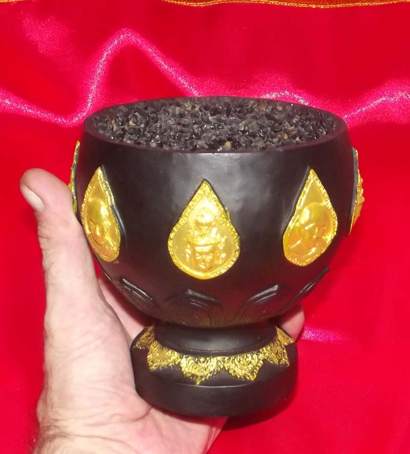 Khan Nam Montr Maha Prohm (Brahma Prayer Water Bowl) Klueab Rae Muan Sarn Saksit (inner face coated with Sacred Muan Sarn for empowering water) - Luang Phu Nong Tammachoto 2553 BE 399 Made!