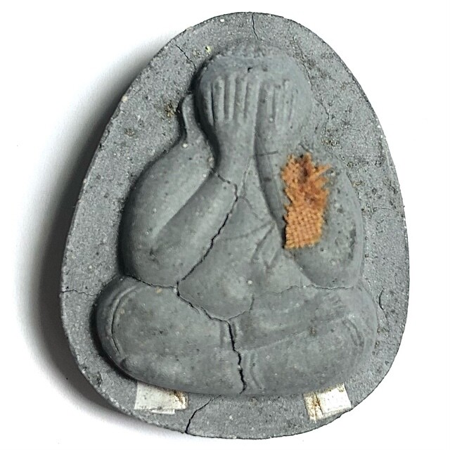 Pra Pid Ta Maha Lap Pim Jumbo Nuea Bailan Monks Hair 2 Silver Takrut &amp; Monk Robe Luang Por Lae Circa 2535 BE