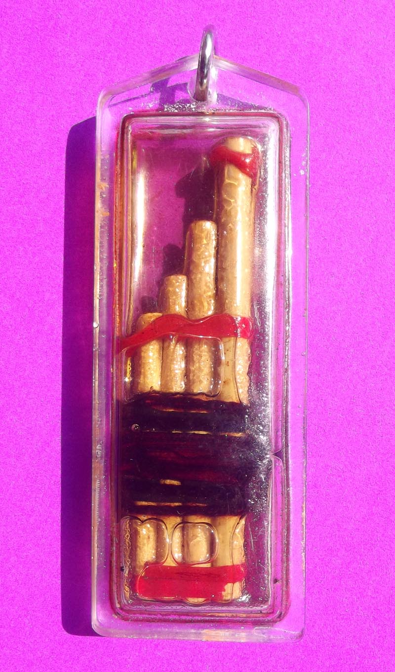 Kaen Sethee (Magic wealth calling Flute) Chae Nam Man Wan Maha Sethee (in rich mans herb oil) - Pra Ajarn Oe Putto Raksa - 'Ruay Sap Ruay Sanaeh' Edition 2554 BE