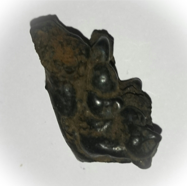 Lek Lai Tham Dtad Yen Magically Extracted Adamantine Substance 3 x 1.5 x 1.5 Cm - Cold Cut Holy Cave Lek Lai - Magical Incantations and Ceremony - blessed by the Khao Or Masters
