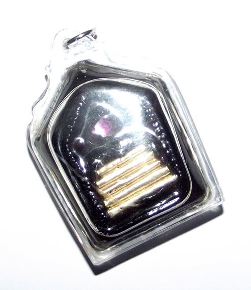 Pra Khun Phaen Paya Hongs Mon Plaeng Ongk Kroo - Pure Gammagarn Prai Kumarn Powders in Nam Man Prai - 6 Ploi Sek Gems, 5 Takrut - Bantian Mian Jia Edition 2556 BE - Luang Phu In