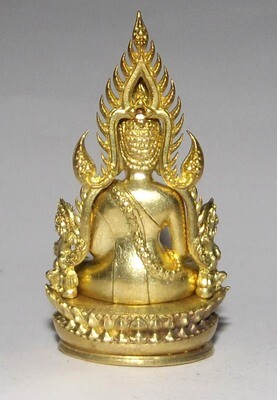 Pra Putta Chinarat (Loi Ongk Statuette) 'Jom Rachan' (Warrior King) edition 2555 BE - Nuea Tong Rakang (Sacred Brass + Yantra Foils) - Wat Pra Sri Radtana Maha Tat (Pitsanuloke)