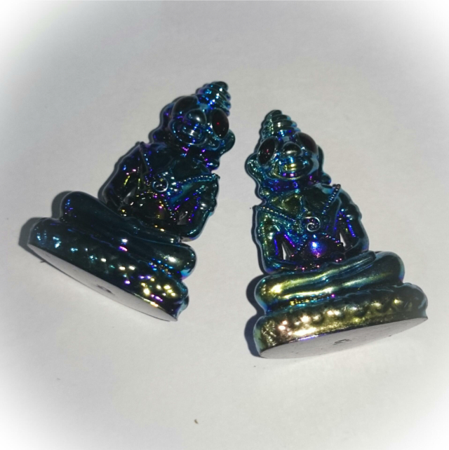 Por Ngang Ta Daeng Maha Sanaeh - Rainbow Alchemical Ore with Lek Lai Kring Bead Insert - Kroo Ba Ittirit - Wat Sarn