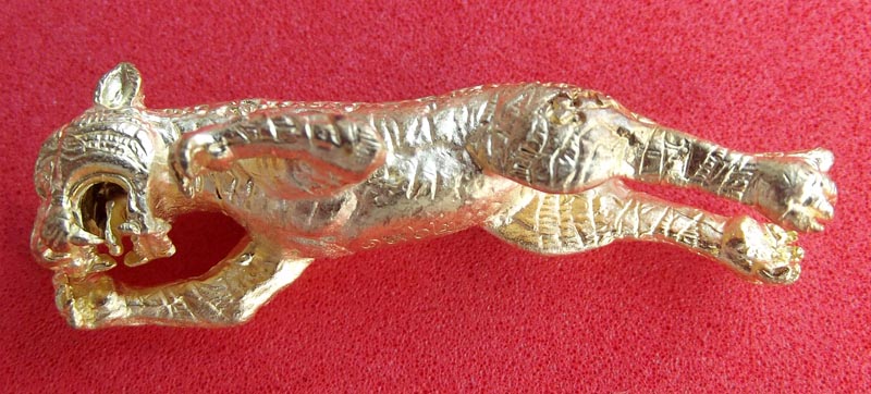 Suea Phaen Maha Amnaj Pitak Sap - Leaping Tiger Protection and Wealth amulet - Luang Phu Ap - Wat Tong Sai 2554 BE