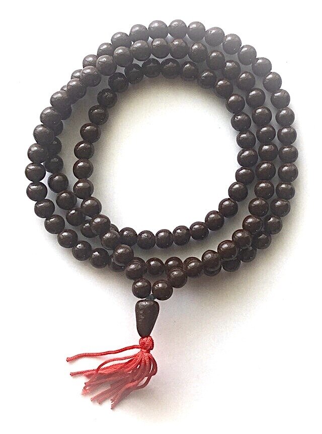 Prakam 108 Racha Choke Maha Sethee Pure Lek Nam Pi and Rae Perm Palang Gaay 2562 BE Sacred Rosary Luang Por Simpalee 119 Years Edition