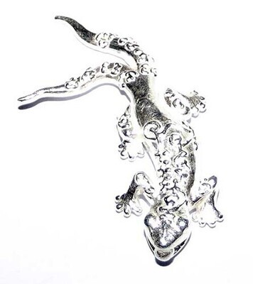 First Edition 2 Tailed Gecko Charm - Solid Silver Masterpiece Version - code #2 - Pra Ajarn Supasit Wat Bang Nam Chon
