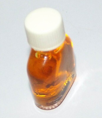 Nam Man Maha Wan Solos Mongkol (small no herb more oil)  - Magical Miracle Oil of Ajarn Chum Chai Kiree - Dtamnak Dtak Sila Khao Or