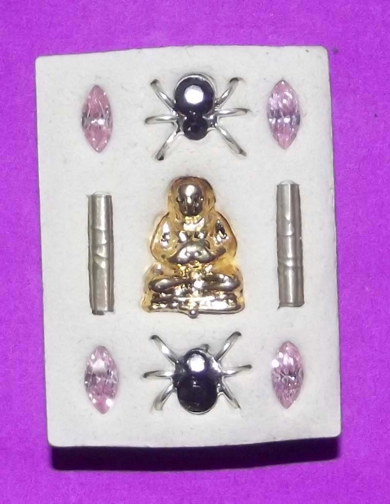 Taep Jamlaeng Pim Klang 'King Butterfly ' Sacred Powder hand painted with money spiders, Pra Upakut, 2 Silver Takrut, 6 empowered crystals - Kru Ba Krissana 2542 BE 'Jaroen Ngern Jaroen Tong'