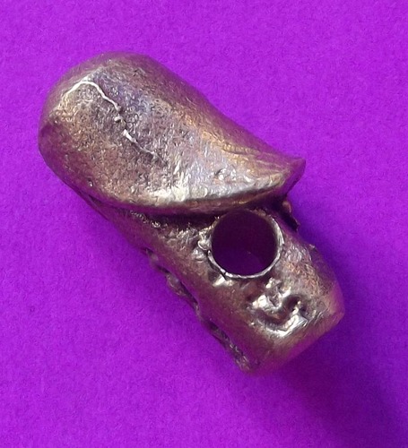 Palad Khik Sanaeh Metta Kaa Khaay Dee (popularity, charm and good business) - Nuea Chanuan Phaen Yant - Pra Ajarn Oe Putto Raksa 2 x 0.5 Cm