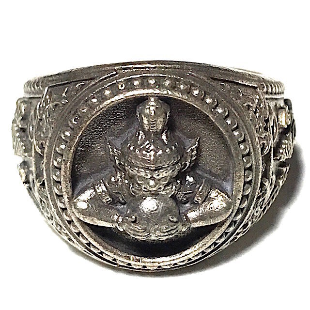 Hwaen Rahu Hnuea Duang 2560 BE Magic Ring for Astrological Improvement Blessed at Wat Ballangk