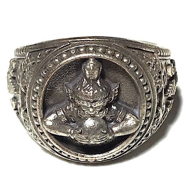 Hwaen Rahu Hnuea Duang 2560 BE Magic Ring for Astrological Improvement Blessed at Wat Ballangk