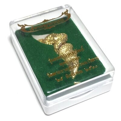 Khiaw Paya Nakarach Tooth of the Naga Kings of Bodhala Nuea Tong Tip Blessing at Wat Pratat Panom 2560 BE
