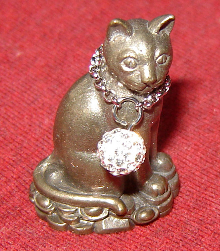 Nong Maew Riak Sap (treasure calling cat) Nuea Aathan ud Pong Look Krok Maew Takrut Choke Lap  - Ayu Wattana 2554 BE - Luang Phu Kambu - Wat Gut Chompoo - only 999 amulets made