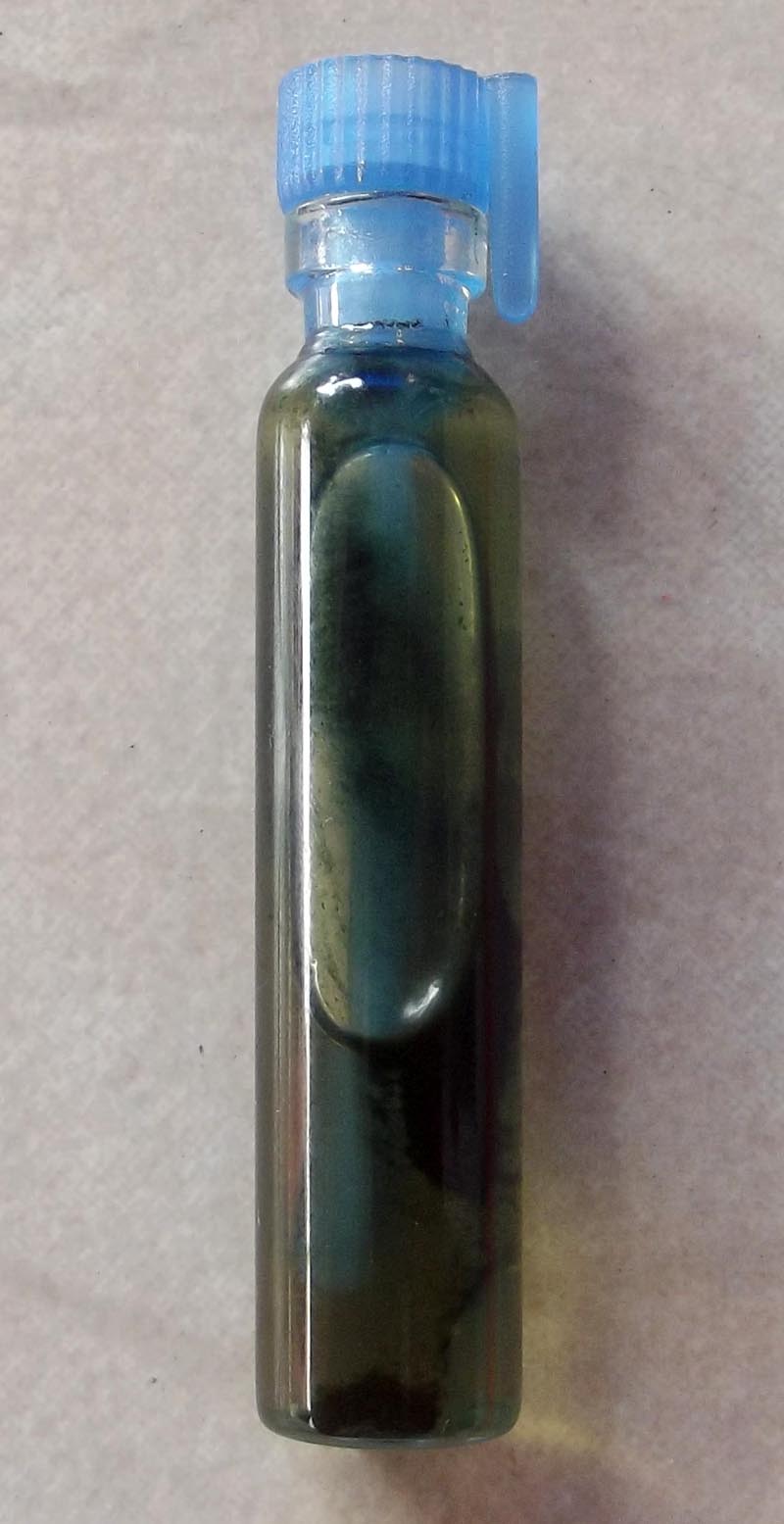 Nam Man Prai Hua Chuea Sam Aathan (3 Types concentrated Prai Oil) Run Long Dtaek Lan Pha Cha -Ajarn Waet Surint
