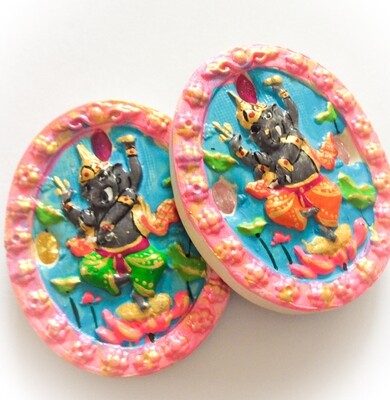 Pra Pikanes- Ganesha Elephant Deity- White Powders - (1 Look Namo Plug+ 2 Silver Takrut + 4 Gems)- Sae Yid 60 Edition