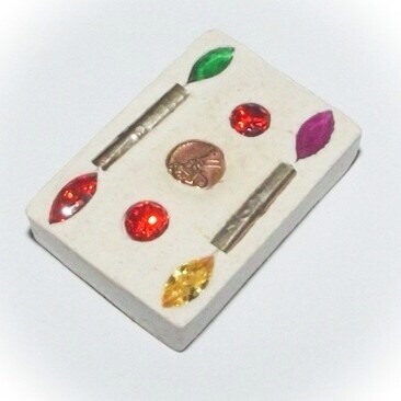 Taep Fa Din Pim Jiw King Butterfly Miniature Amulet - Kammathana '56 Edition - Kroo Ba Krissana Intawano