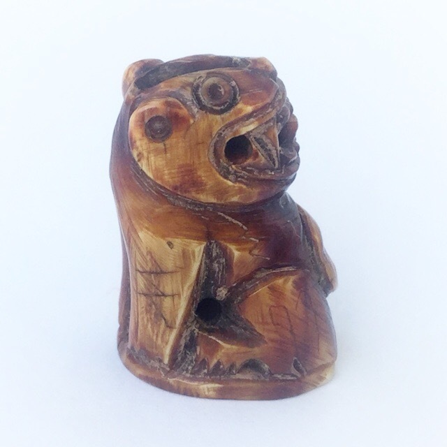 Khiaw Suea Liaw Hlang - Merciful Tiger Looking Backwards - Carved Tooth + Khom Spell Inscriptions - Luang Phu Khai 2553 BE
