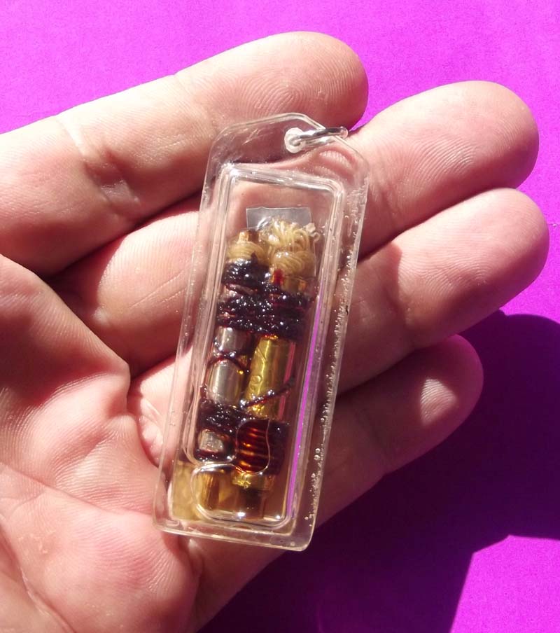 Takrut Ying Rak Mad Daay Aakom Chae Nam Man Saep Sangwaas (Love amplifier in Prai Oil with Magical Hyae Yae wood) 'Ruay Sap Ruay Sanaeh' Edition 2554 BE - Pra Ajarn Oe Putto Raksaa