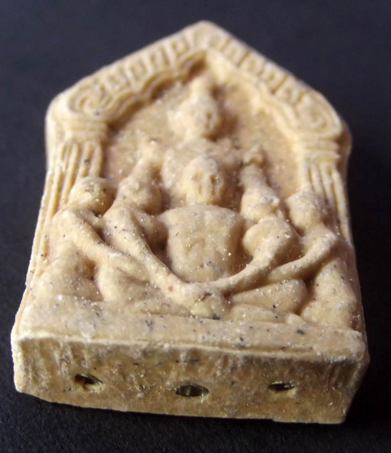 Khun Phaen Sam Aathan - 'Na Sam Hmaan' edition 2554 BE - Nuea Pong Prai 6 Takrut, See Nang Lorm (4 lady), Ma Saep Nang (lady-horse), Mae Bper (Birthing Lady) and Yintong (lovers) - Luang Por Saman