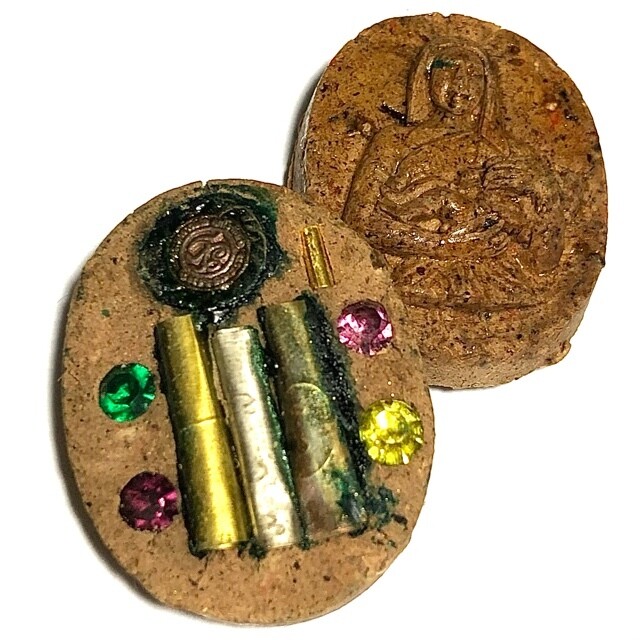Mae Hoeng Prai Takian Tong Ongk Kroo Pim A Nuea Pong Prai Luan 3K Takrut 1 Solid Gold Takrut, 4 Ploi Sek &amp; Vishnu Chakra Pra Ajarn Oe