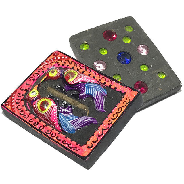 Taep Sariga Koo Ongk Kroo Pim Klang Black Necromantic Powders Purple-Pink Birds Takrut Sanaeh 17 Ploi Sek Gems Early Era Amulet - Kroo Ba Beng Only 54 Made
