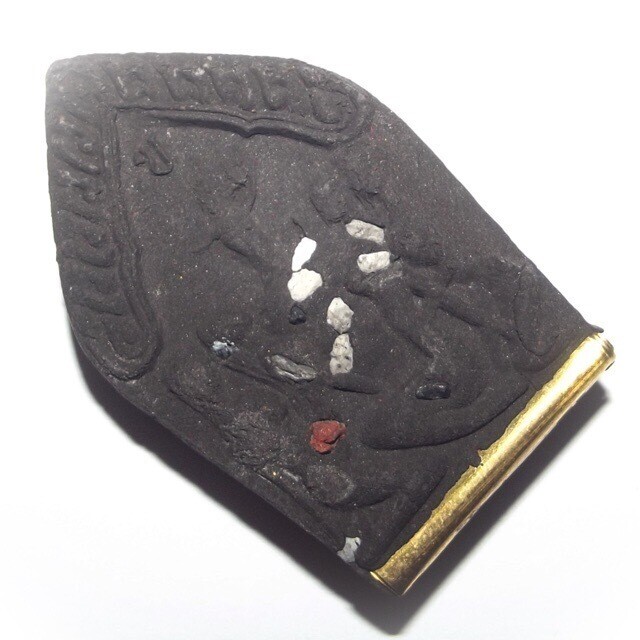 Paya Khao Kam Pim Pised Onk Kroo Nuea Pong Maha Sanaeh Gammagarn 3 Takrut Ghost Bone + Relics Ajarn Khaw 2558 BE