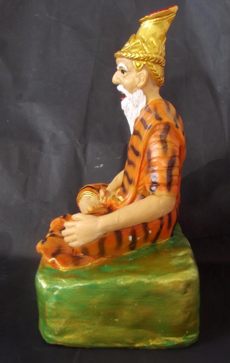 Pra Ruesi Por Gae Paetchalugan 5.2 x 8 Inches Bucha Statue - Clay and Sacred Resins - Ajarn Supot Na Lercha
