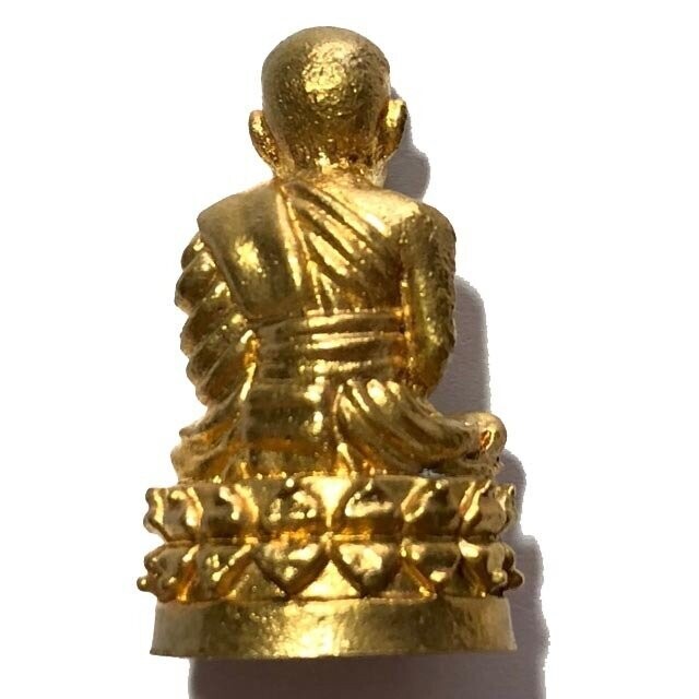 Pra Luang Por Tuad Pim Bua Rorb Loi Ongk Statuette - Blessed on the High Seas by Many Great Guru Masters