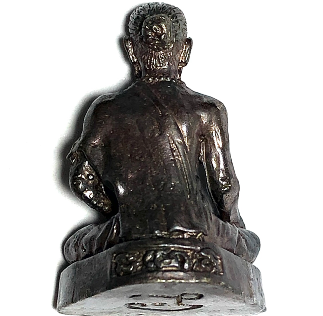 Ruesi Chiwok Nuea Samrit Daw Maha Sethee Edition 2553 BE Luang Por Sawai Wat Prasat Panom Rung