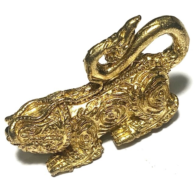 Paya Paetch Payatorn Himapant Animal Jaroen Baramee Edition 2555 BE Luang Por Glom Wat Nong Bua