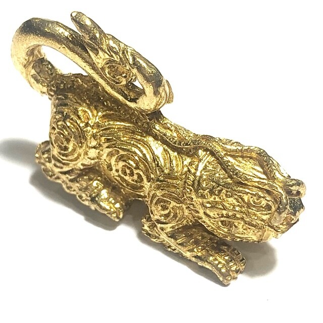 Paya Paetch Payatorn Himapant Animal Jaroen Baramee Edition 2555 BE Luang Por Glom Wat Nong Bua