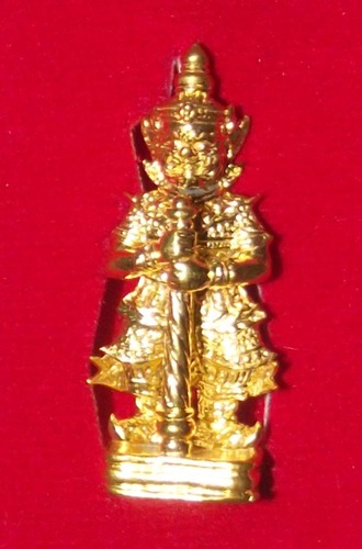 Taw Waes Suwan (Loi Ongk) - Nuea Samrit Chup Galai Tong Tae (Bronze with 22 Karat Gold Plating) &#39;Run Sae Yid Choke Lap Foo&#39; 2552 BE Edition - Luang Por Foo, Wat Bang Samak