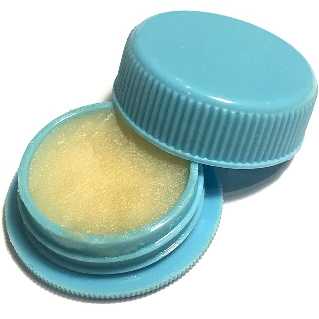 See Pheung Paetch Payatorn Potion for seduction &amp; Riches - Luang Por Glom Wat Nong Bua
