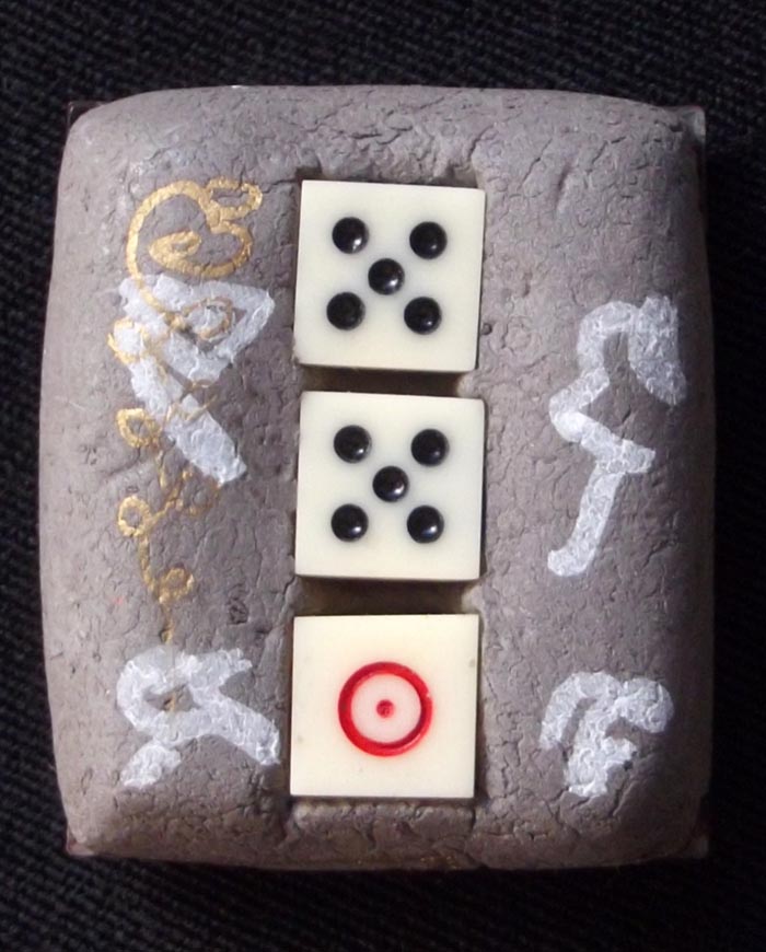 Locket Por Phu Yee Gor Hong (Er Ger Fong) Ud Pong Prai Maha Sanaeh - Gamblers Amulet with Enchanted Dice - Kroo Ba Beng