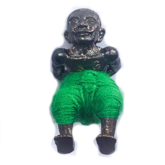 Hun Payont Por Gae Ta Ba Khaw Nuea Loha Aathan Mad Daay Akom Green Pants Por Tan Kloi Wat Phu Khao Tong 2556 BE