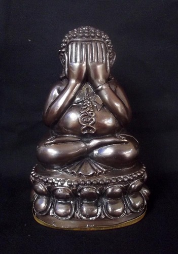 Pra Pid Ta Bucha Statue 5.8 x 3.5 Inches - Nuea Samrit &#39;Phiw Rom Dam Man Pu&#39; Gon Tong Tip ud Kring &#39;Run Maha Lap Maha Sethee 2555 BE - Luang Phu Kambu - Wat Gut Chompoo