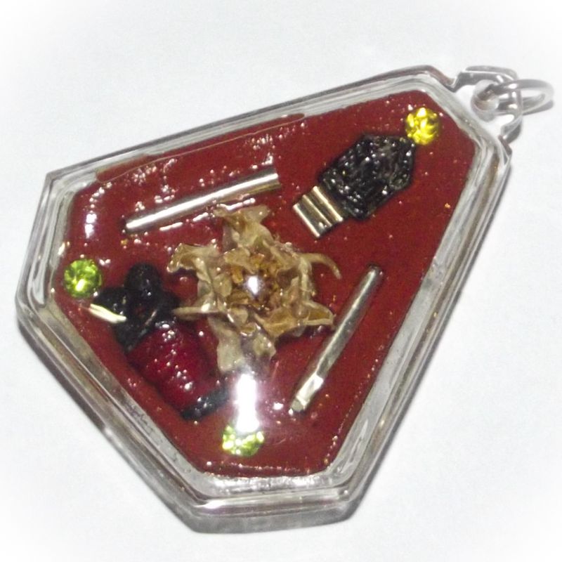 Mae Luang Hoeng Prai Ueang Kam Nuea Kroo Chae Nam Man Prai 5 Takrut Rak Sorn Flower, In Koo, 3 Maha Pokasap Gems & Khun Phaen - Kroo Ba Porn