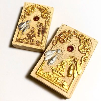Pra Somdej Koo Bun Baramee Sethee Dtor Ngern Dtor Tong - Gao Maha Mongkol Edition - 2 Amulet Box Set - Temple of the Dawn 2554 BE