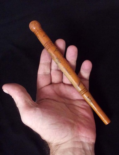 Mai Kroo Dtapot Por Gae - Nuea Mai Saksit - Magic Wand made from Holy Wood - Luang Por Prohm (Khao Or Master) 7 Inches Long - Wat Ban Suan 2555 BE
