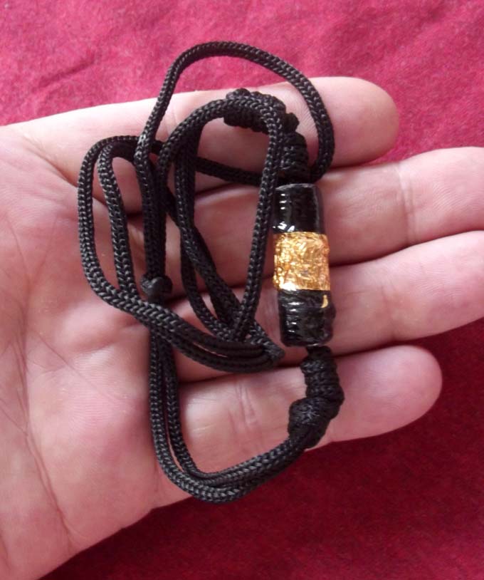 Takrut Sarapat Gan Gao Chan - Protection Scroll Amulet Neck Cord - black lacquer + gold leaf - Pra Ajarn Oe Putto Raksa