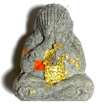 Pra Pid Ta Luean Yos 100 Pi Ongk Kroo Nuea Pong Bailan Gesa Hairs Jivara Robe Gold Leaf 1 Solid Gold Takrut LP Pat Wat Huay Duan Only 259 Made