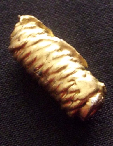 Takrut Dork Mai Tong Raak Raaka (Golden flower of Sensuality) - Khmer Dark Arts Aphrodisiac Charm - Phu Ruesi Gusalo Nakasatu