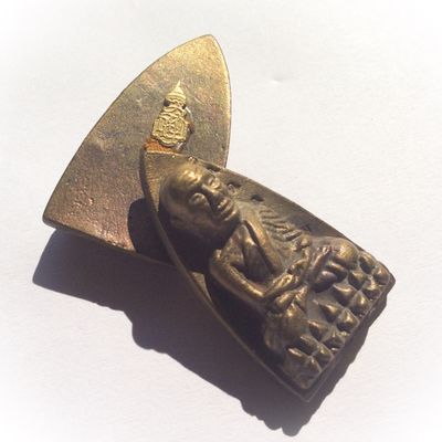 Luang Por Tuad Pim Tao Reed Yai Nuea Samrit 100th Anniversary Somdej Prayan Sangworn Edition (Sangkaracha Monk) with Civara Robe  - Wat Bovornives 2556 BE
