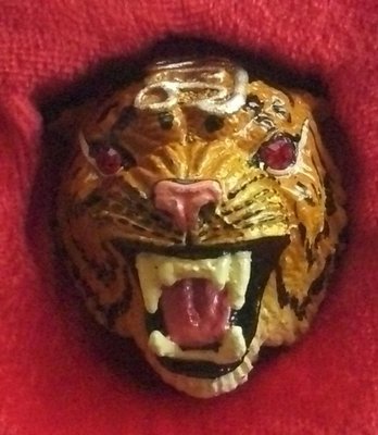 Hua Suea Maha Amnaj (Tiger head Amulet - color) - Bucha Kroo edition - Fang Takrut, Ploi and Hnang Suea - Wat Bang Pr