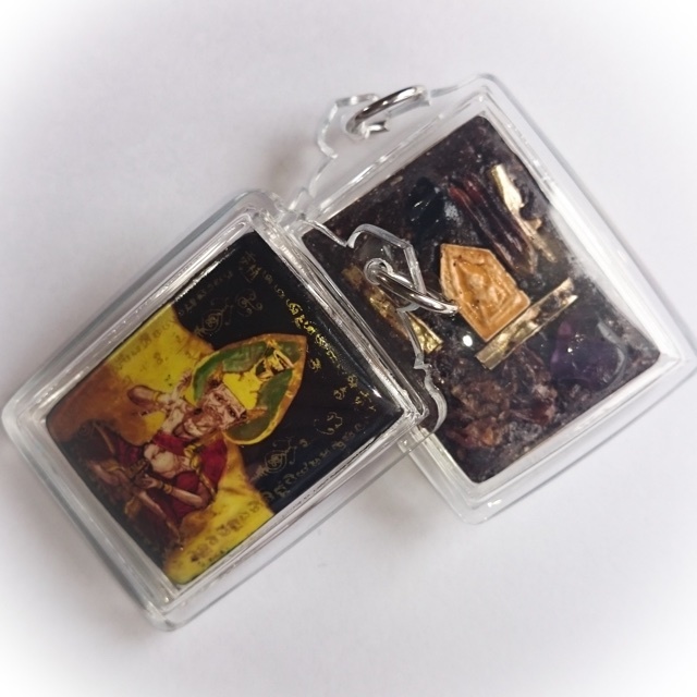 Por Gae Lersi Sak Yant (Medium Size) - Prai Powders, Khun Phaen, Ga Hlong + Ga Fak Rak Flowers, Ploi Sek Gems, 3 Takrut Maha Sanaeh from Luang Phu Bpan - Asrom Por Taw Guwen