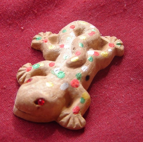 Dtugkhae Aathan Maha Lap (sorcerous lucky lizard) 4 Cm long - Nuea Din Aathan (magical earth powders) - Wai Kroo 2553 BE edition - Luang Por Lum - Wat Samakee Tam