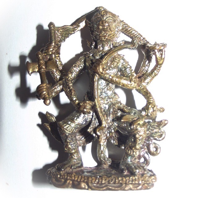 Hanuman Nam Tap Plaeng Rit Paed Gorn - 8 armed Hanuman Leading the Battle - Khum Sap Edition - Nava Loha Nilapat 9 Sacred Alchemical Metals - Luang Phu Ka Long  2552 BE