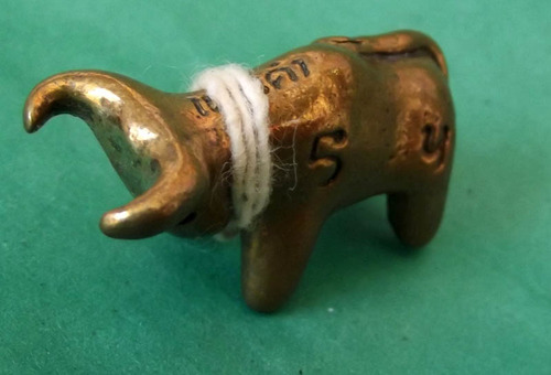 Wua Tanu Paya Saen Kam - Nuea Samrit (Sacred Bronze Artifact Alloys) - Pra Ajarn Dataecharangsri