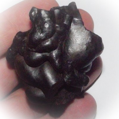 Kote Lek Lai Tham Dtad Yen Magically Extracted Adamantine Substance 5.5 x 3 x 4 Cm - Cold Cut Holy Cave Lek Lai - Magical Incantations and Ceremony - blessed by the Khao Or Masters