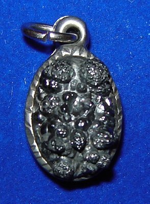 Rae Koh Larn (Lek Lai related Elemental from Koh larn island) 2Cm x 1.5 Cm - good health and wealth increasing amulet